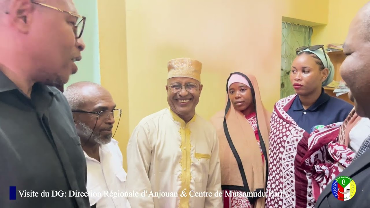 Visite du DG des Douanes à Anjouan (Direction Régionale des Douanes et   Centre de Mutsamudu Port)