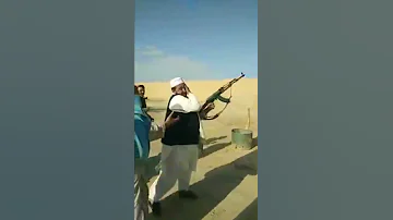 طالبان در حال تیراندازی هستند افغانی خنده دار فیلم خنده دار 
