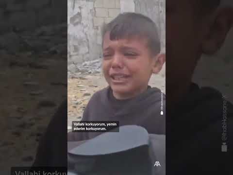 İsrail saldırısında korkan Filistinli küçük çocuğun sözleri ve gözyaşları yürekleri burktu