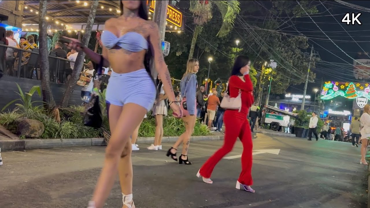 Medellin Parque Lleras: Dancing, Music, Street Energy & Real Colombian Moments 🇨🇴