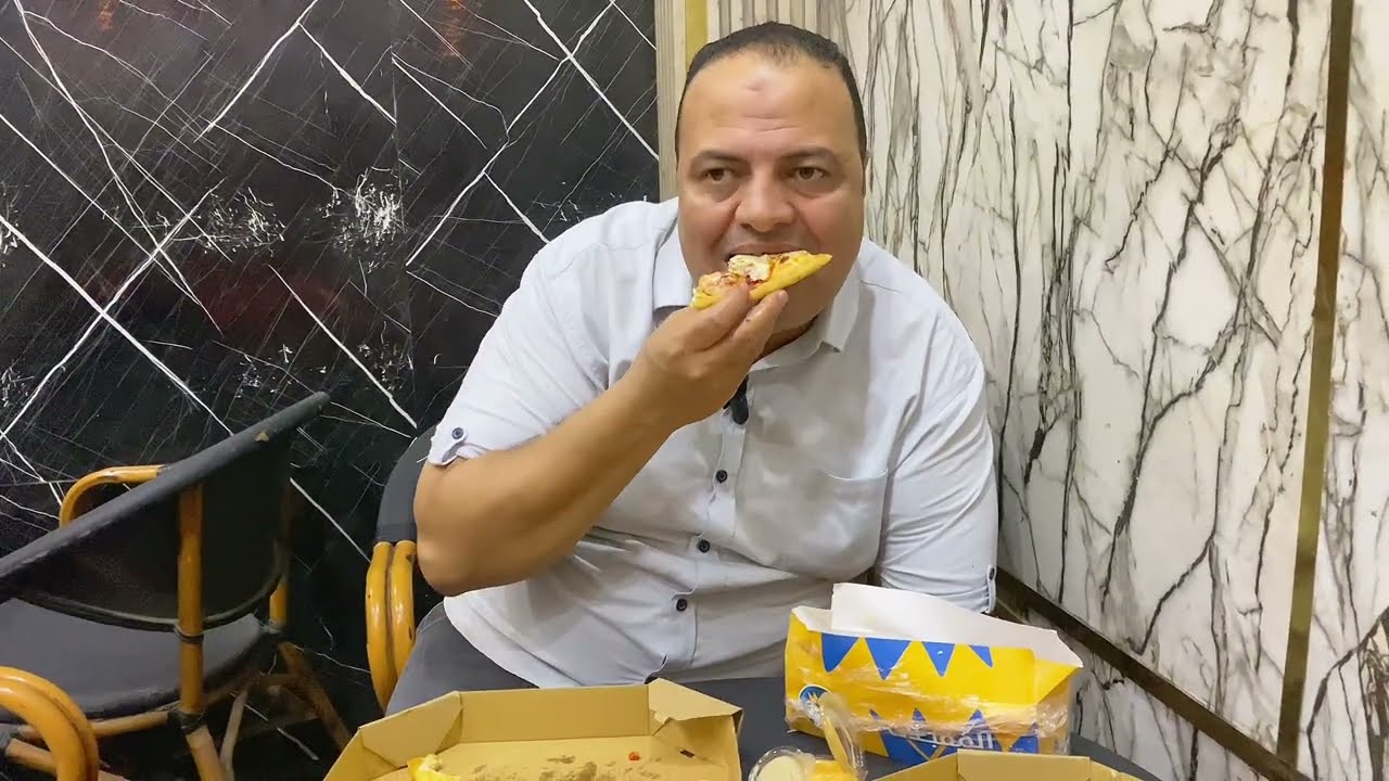 بيتزا كينج  , بيتزا كينج براند مصري تابع لمور ان , مؤمن سابقا