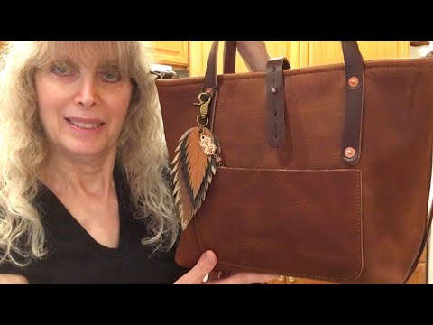 AVERY LEATHER TOTE BAG - MINI CROSSBODY TOTE