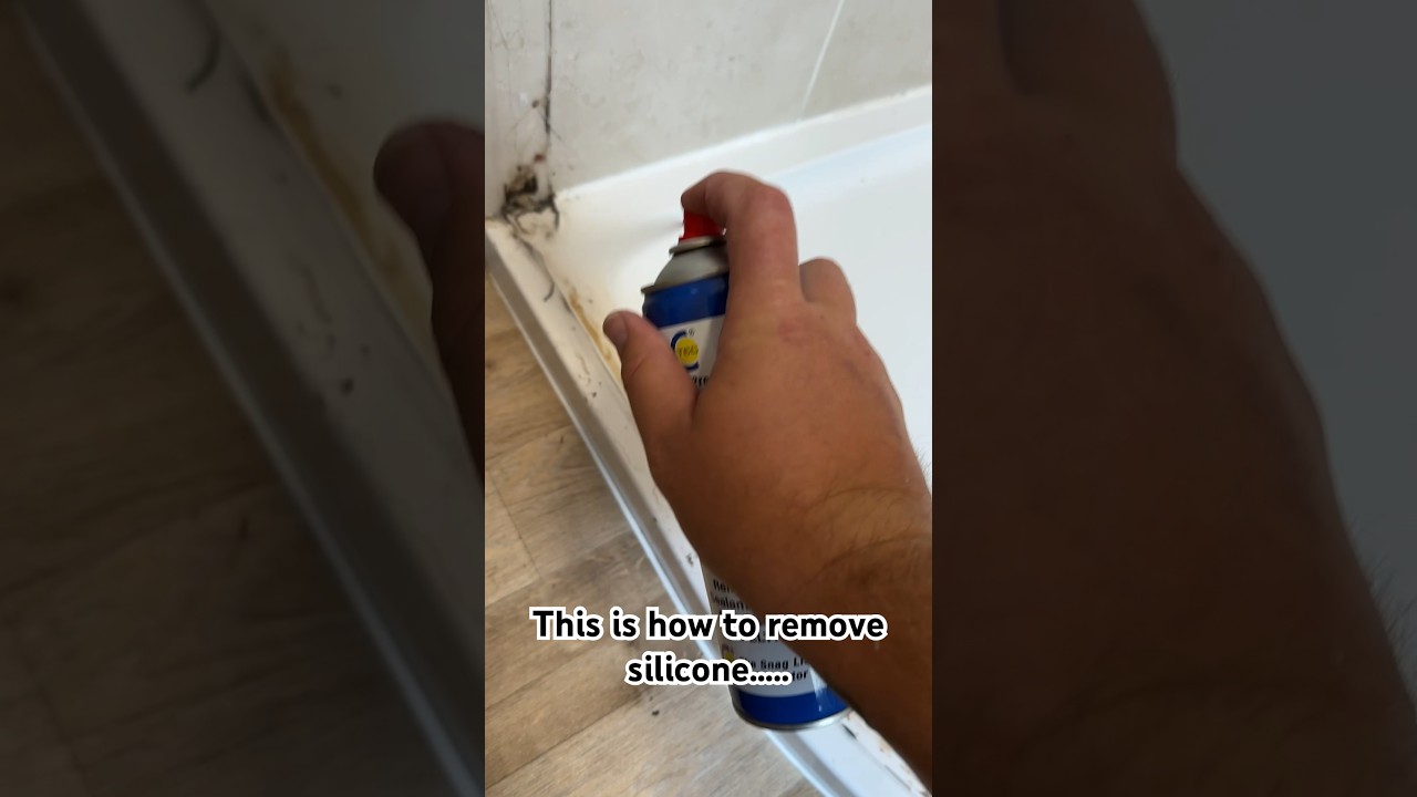 EASY way to remove BATHROOM Silicone #bathroom #tips #diy