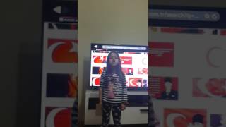 Atatürk Ölmedi Şiiri Eliz 4 Yaşında