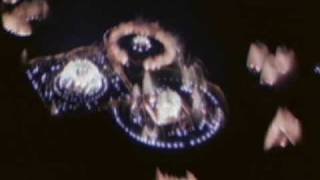 Video voorbeeld van ""Moby Octopad" -- Yo La Tengo"