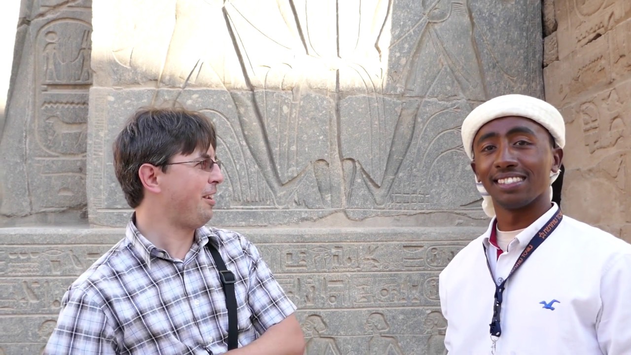 Temple de Louxor, Pratique de la guide égyptologue 10