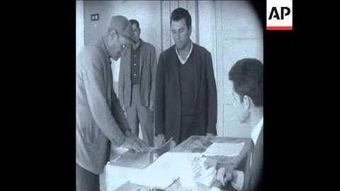 SYND 12-10-69 TURKEY GOES TO THE POLLS