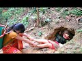 Horror film - Strange Cave Zombie Catch A Girl And Is Rescued by Her Sister