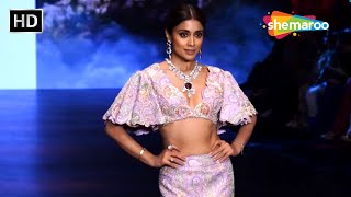Shriya Saran looks gorgeous as she walks the ramp At Bombay Times Fashion Week 2024 #rampwalk