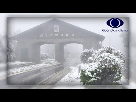 Vídeo: Cidade Perto Da água Grande