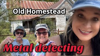 Metal Detecting an Old Homestead 