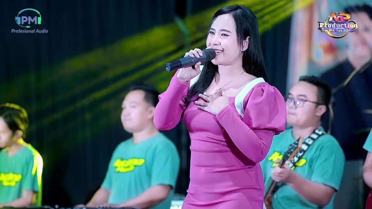 CEMARA BIRU - RENIKA PURI  NEW ASTINA  LIVE TAMBAK MAS MAGETAN - PM AUDIO