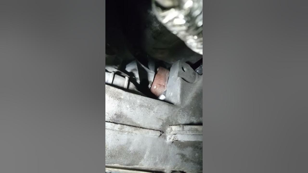 Panamera TurboS '12 front differential/drive shaft play_2 YouTube