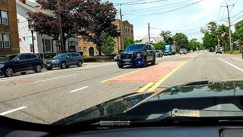 (CODE 3) Arlington Police K9 unit Responding