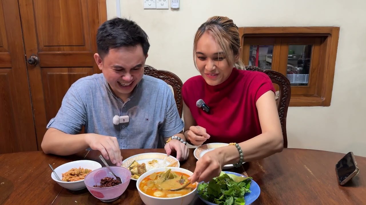 သီးစုံပဲဟင်း နဲ့ ငရုတ်သီးဆားထောင်း