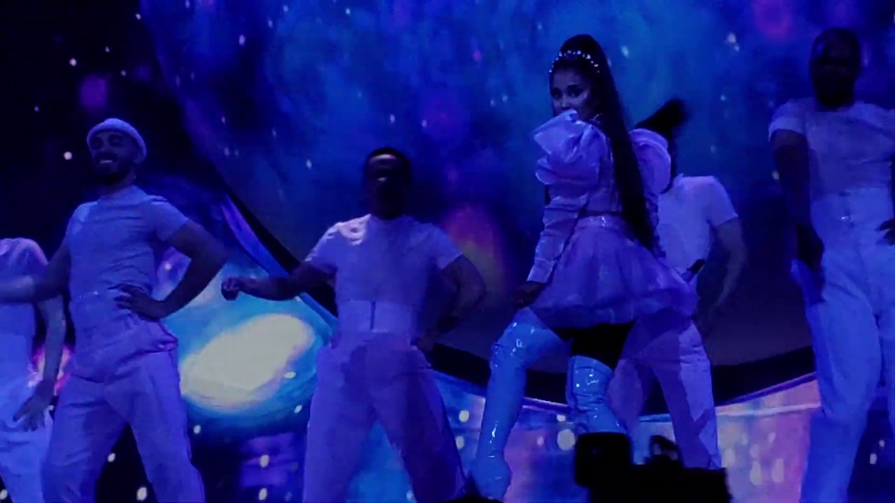 Ariana Grande - Sweetener + Successful (Sweetener World Tour, Vancouver)