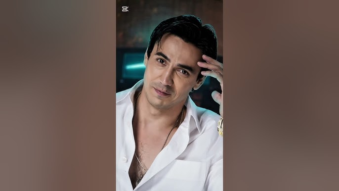 Anusdagi barmoqlarning fotosurati