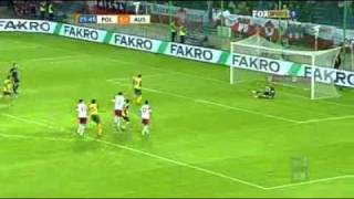Socceroos overwhelm Poland