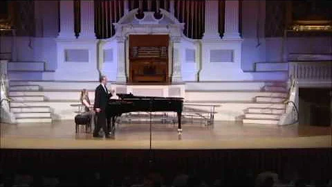 Richard Monroe sings "Cielo e mar" from La Giocond...