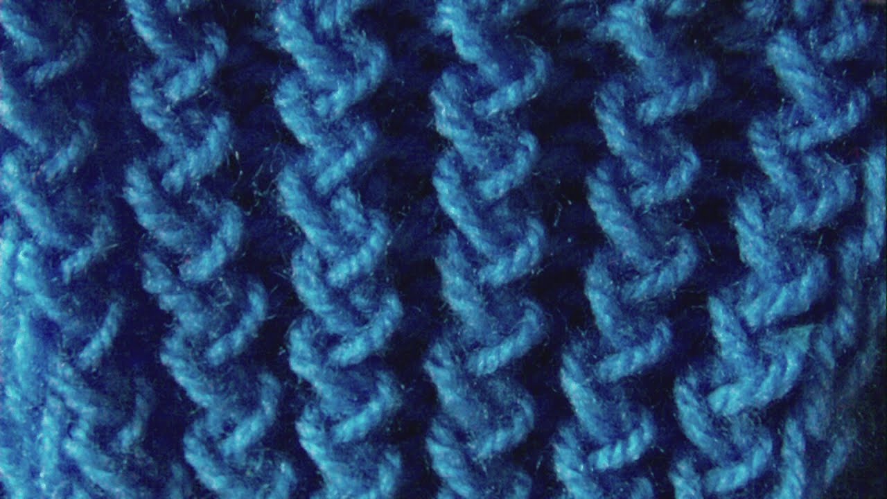 WZORY NA DRUTACH-WZOR SCIAGACZOWY ZE SKRZYZOWANYCH OCZEK.