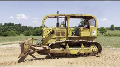 CAT D6C Dozer Working
