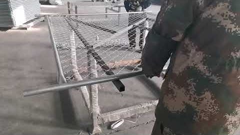 How to install chain link temporary fence