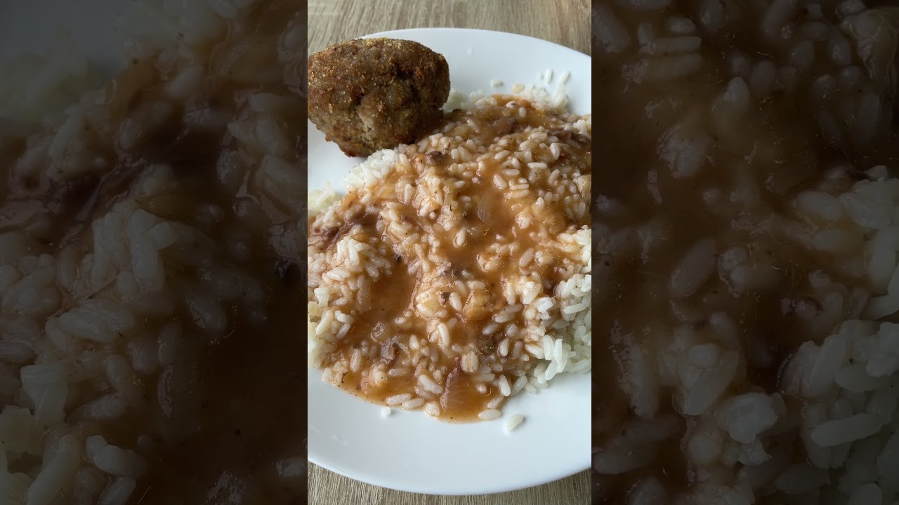 Рис с котлетой 