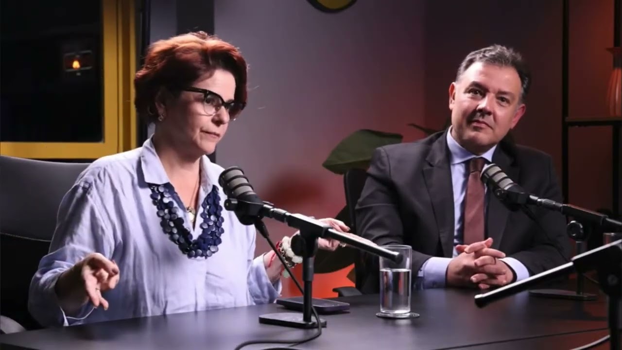 ADOLESCENTES QUE MALTRATAM ANIMAIS