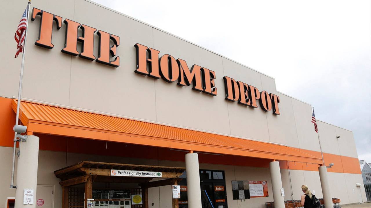 Consumers Spend More Money in May, Despite Higher Gas Prices