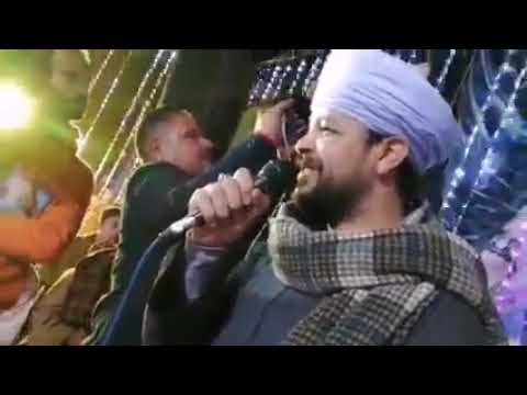 الشاعر محمد عزت مش عاوز ابنى عماير ولا عاوز ابنى قصور امنيه حياتي اعايش مستور