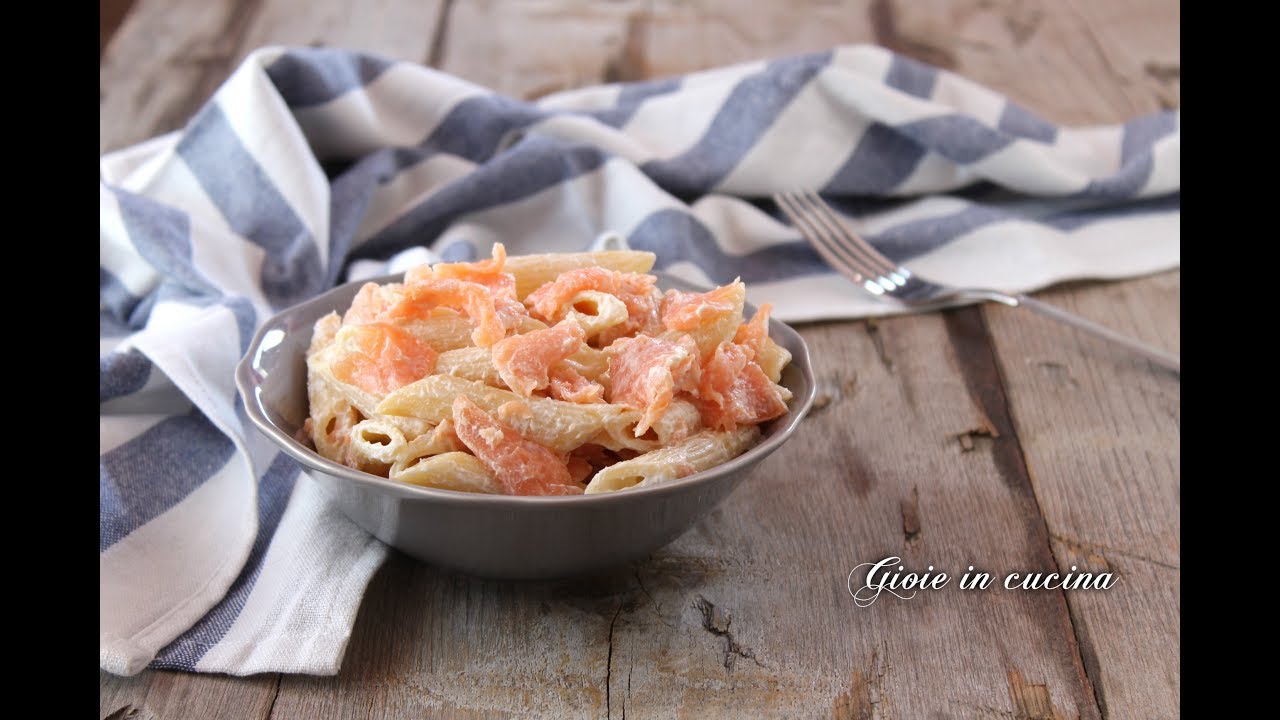 PASTA FREDDA CON SALMONE E PHILADELPHIA - YouTube