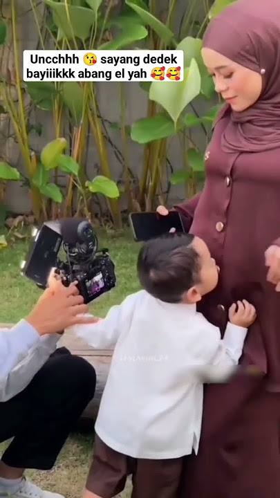 momen abang el cium perut calon dedek bayiii ππ