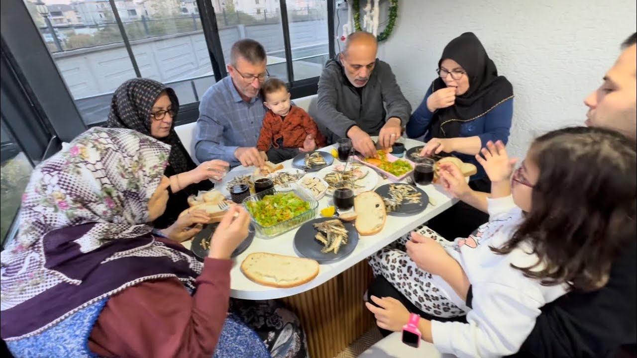 TÜM DÜNÜRLER BİZDE YEMEKTEYİZ | KOCAMLA GEÇMİŞİ YAD ETTİK😂 | KARASU VLOGLARI🌸