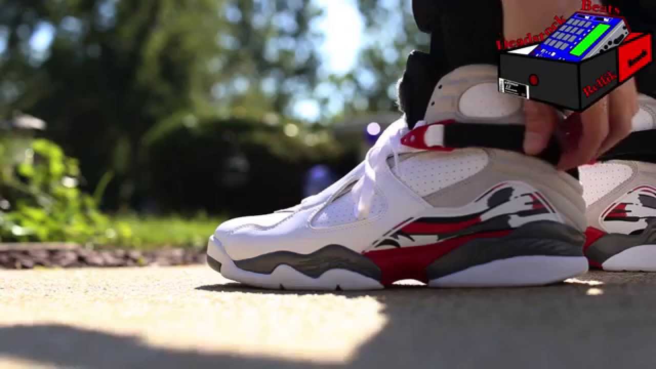 Jordan 8 Bugs Bunny On Feet - YouTube