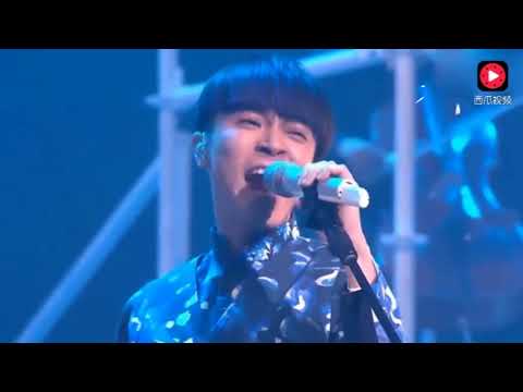 青峰曝光“从未发行过”创作休团半年超暖嗓音融化粉丝