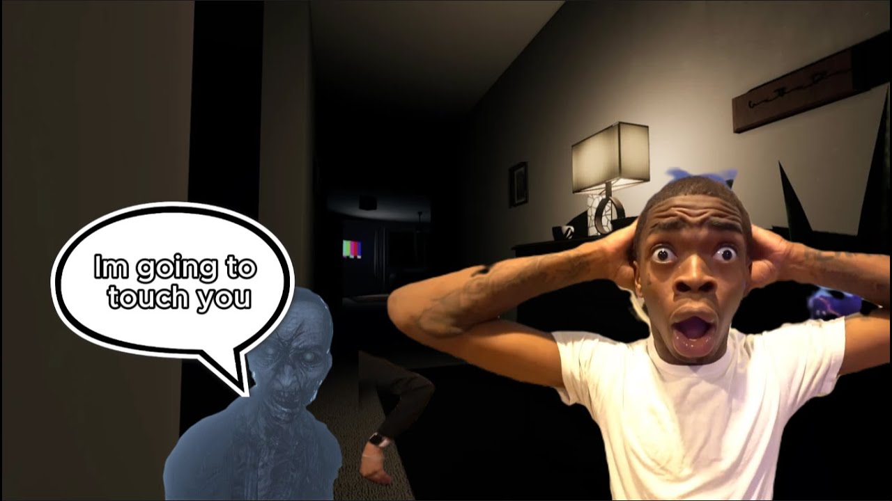 Getting Terrorized In Phasmophobia Solo (kinda) - YouTube