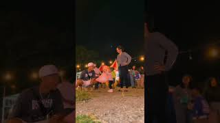 Download Lagu Jacson Zeran Bersama anak dan istrinya bermain di taman. MP3