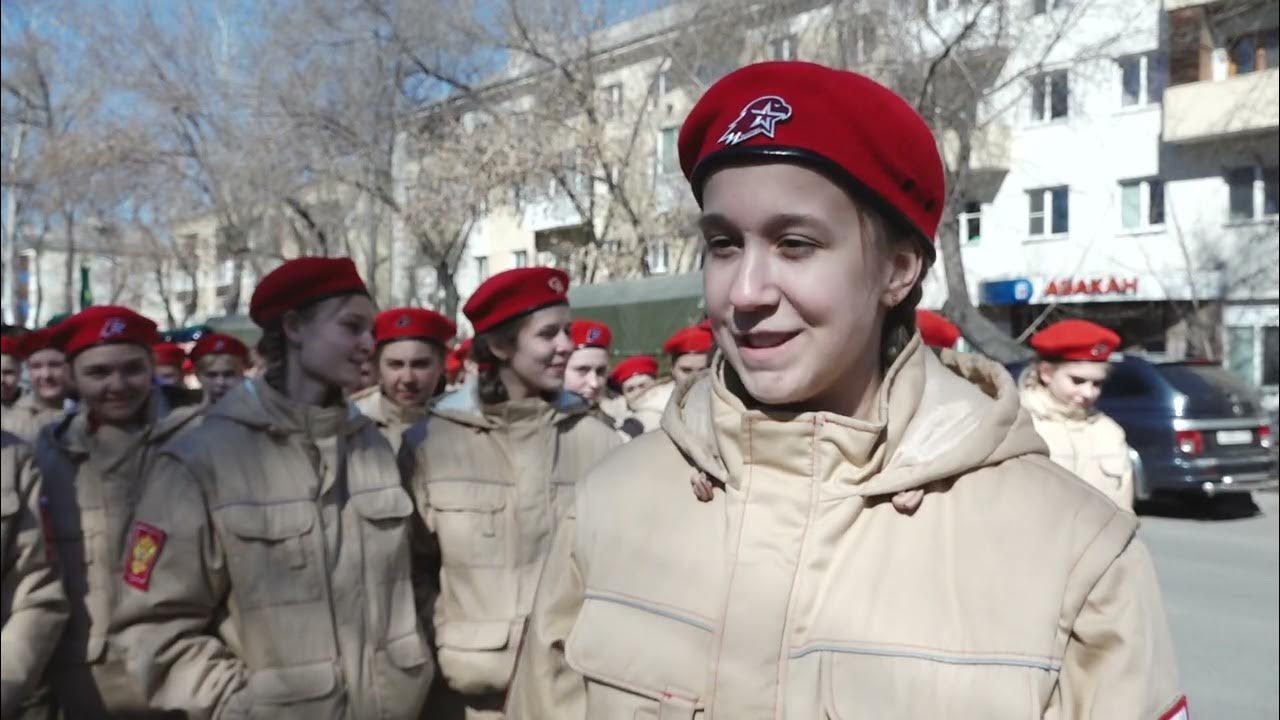 Парад в абакане 2025. Парад победы 2025 в абакане. маленький патриот на параде. почему отменили парад в абакане.