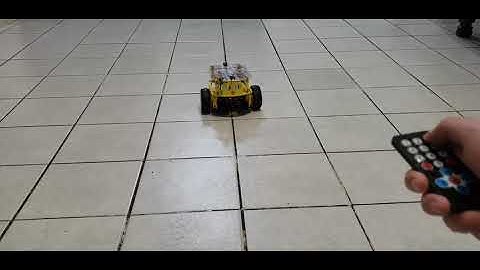 Proyecto final curso Arduino BOTS Lucas Castronuovo: Robot con Motores - Control Remoto - Leds