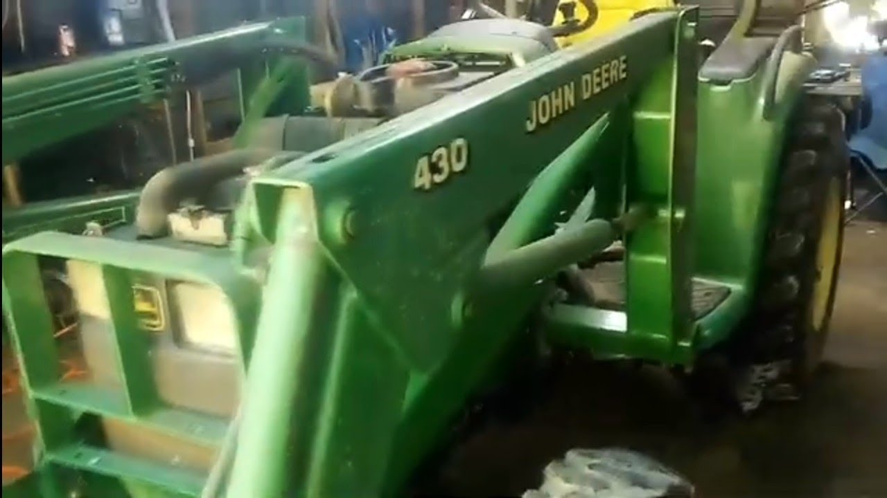 Ремонт трактора JOHN DEER 4300. Разборка заднего сальника полуоси и ступичного подшипника.