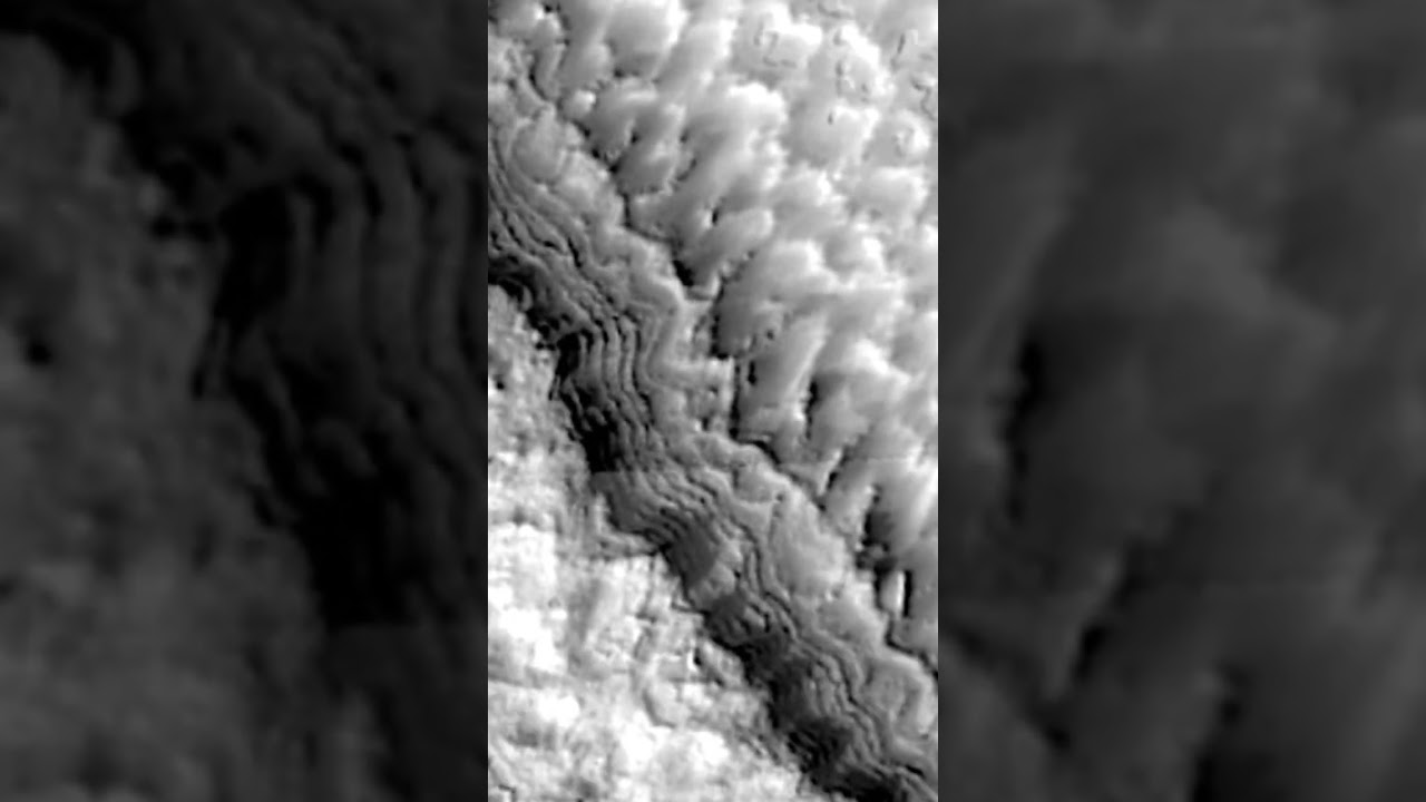 🌠🌟 Layers of the Martian South Polar Cap NASA Short 🌠🌟