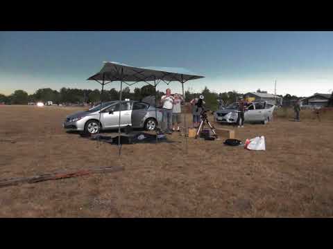 watching the eclipse: day turns into night during totality