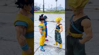 Goku Chichi  Trunks Get Scared From Behind