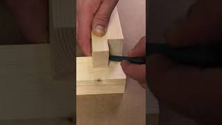 Corner joint using a hand tool#diy