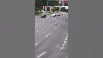 This is the fastest ambulance in the world (via hyperxz6382)