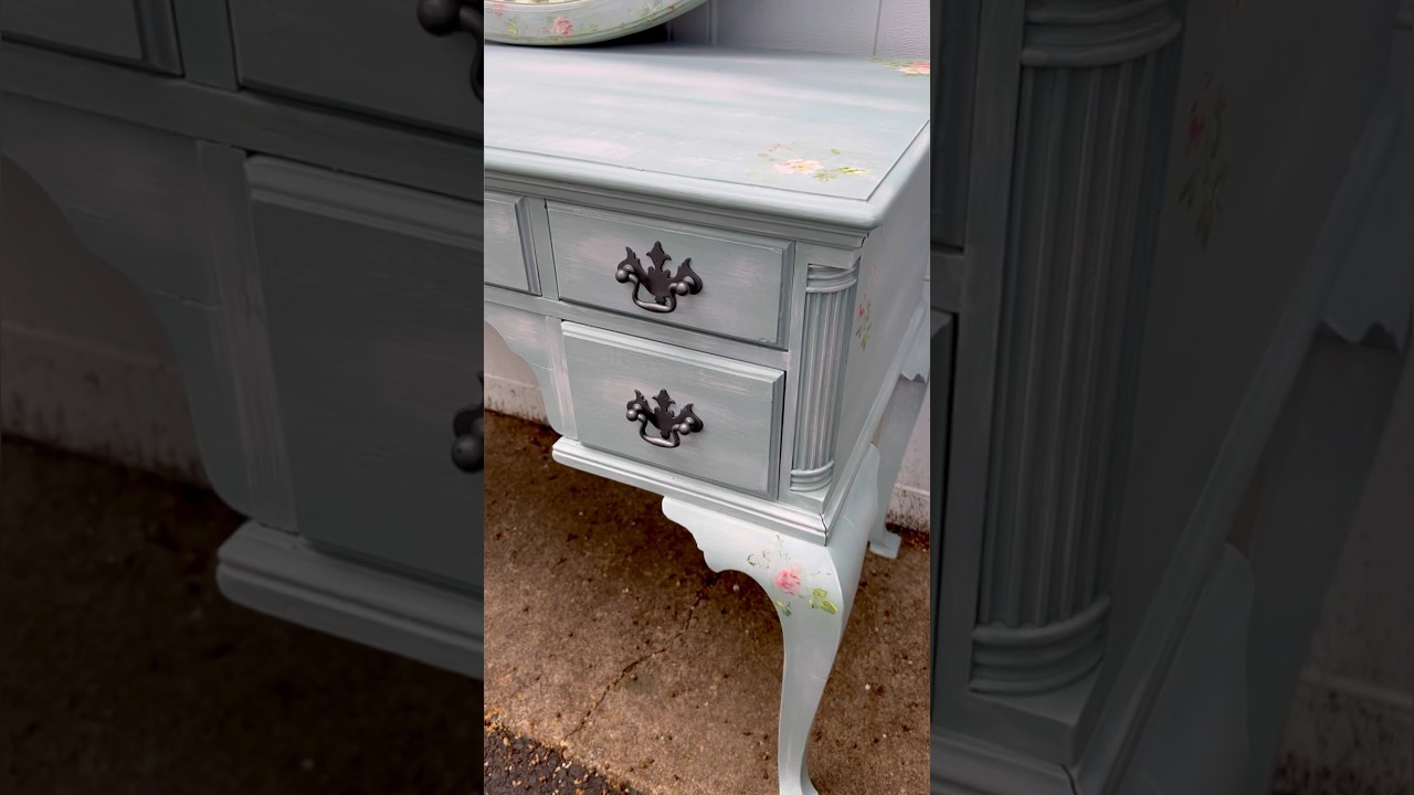 Rescuing a curbside find, vintage vanity 