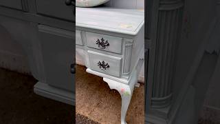 Rescuing a curbside find, vintage vanity #furnitureflip #furnituremakeover #fusionmineralpaint #diy