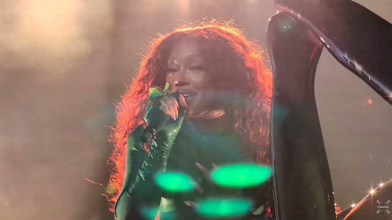 SZA - Kitchen (Live) @ U.S. Bank Stadium Minneapolis MN 04/125