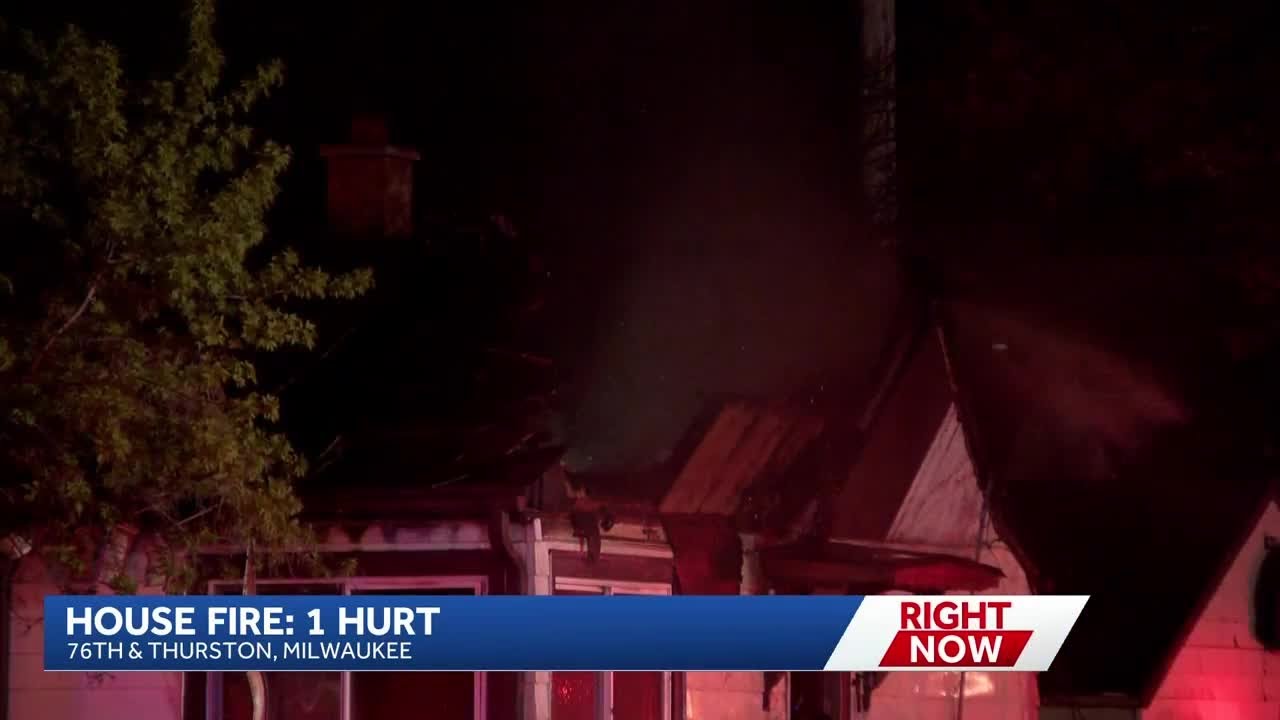 1 person rescued from Friday night house fire in Milwaukee - YouTube