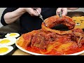 한식이 최고쥬~밥한공기뚝딱조합! 통삼겹김치찜에 등뼈토핑~ 계란후라이는 보너스 먹방 Braised Kimchi Pork Belly MUKBANG